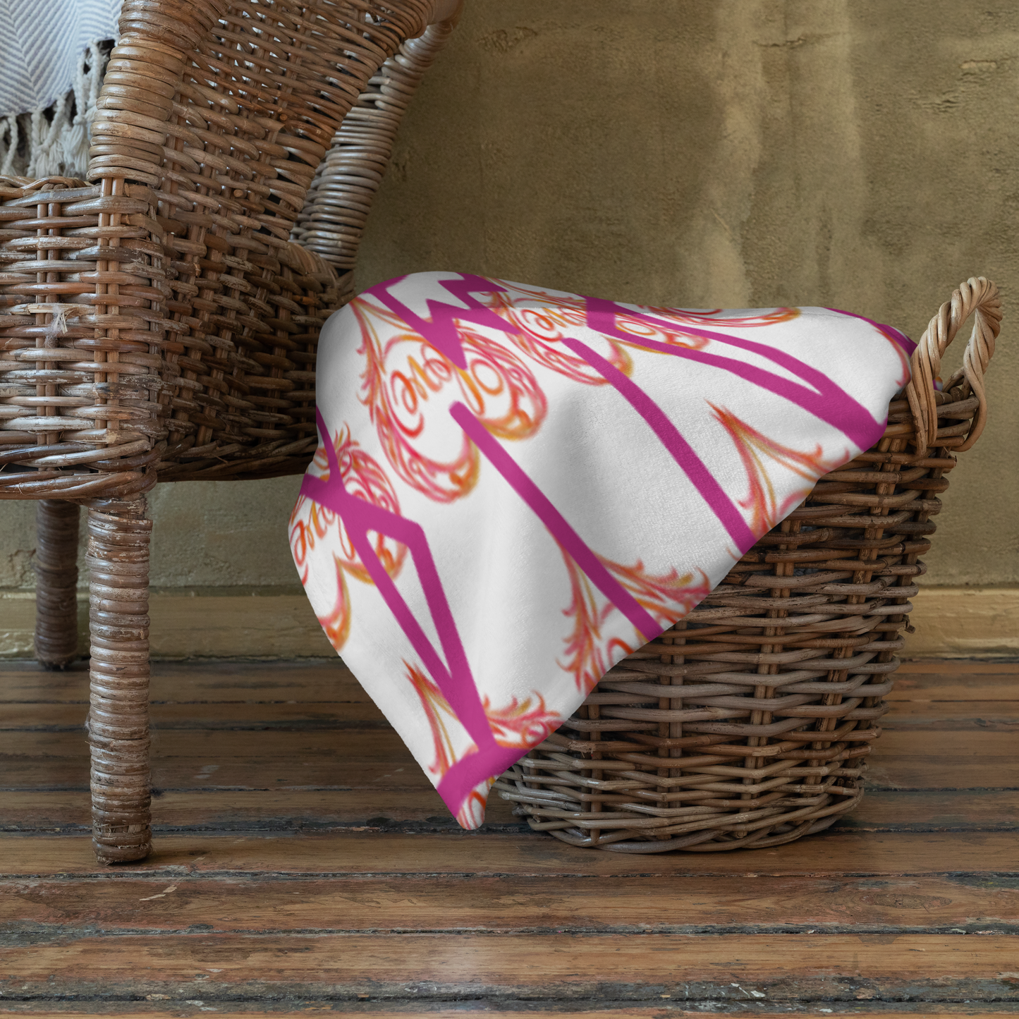 "Queen of Love" Throw Blanket